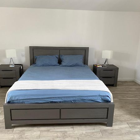 Villa Soleil L'Etang-Sale Экстерьер фото