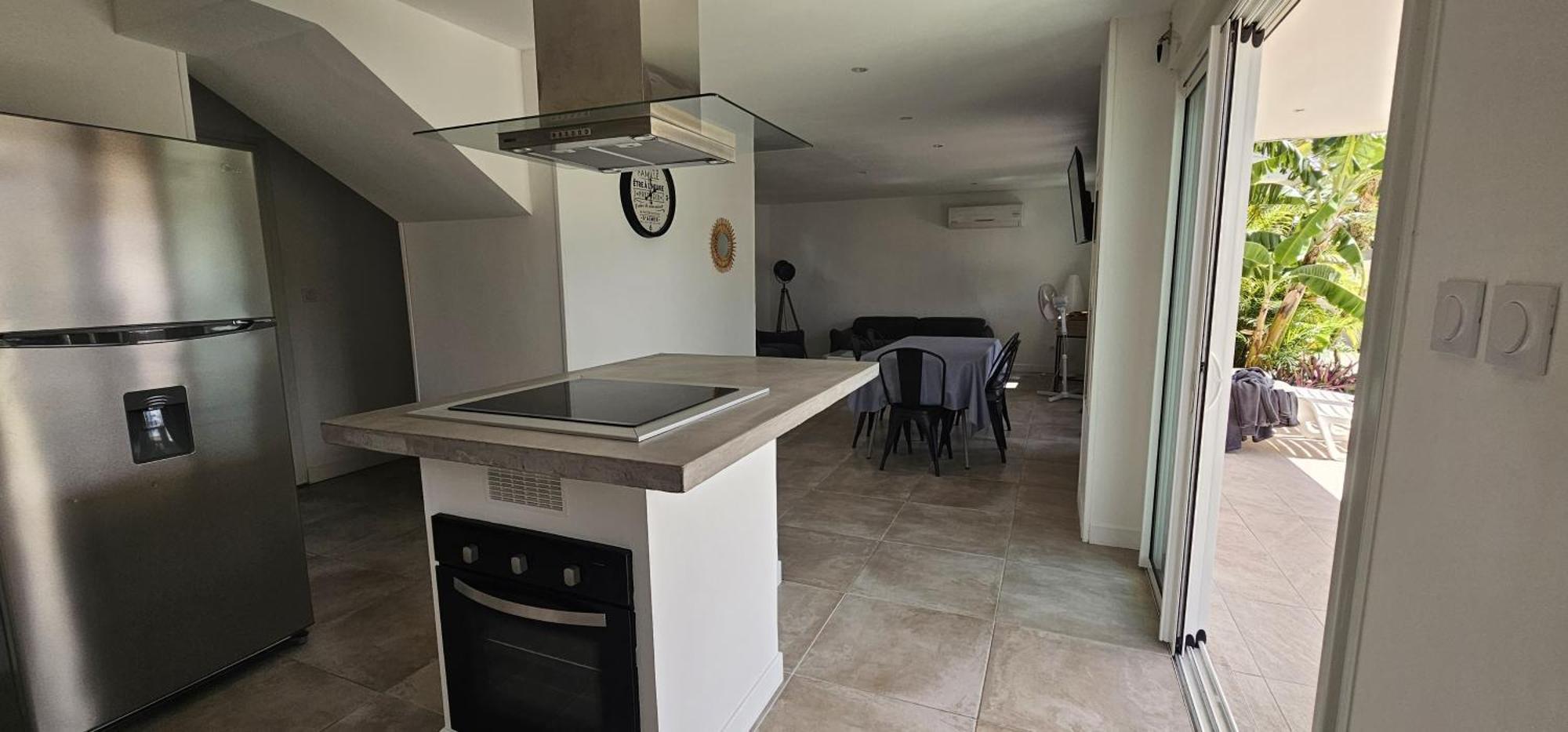 Villa Soleil L'Etang-Sale Экстерьер фото